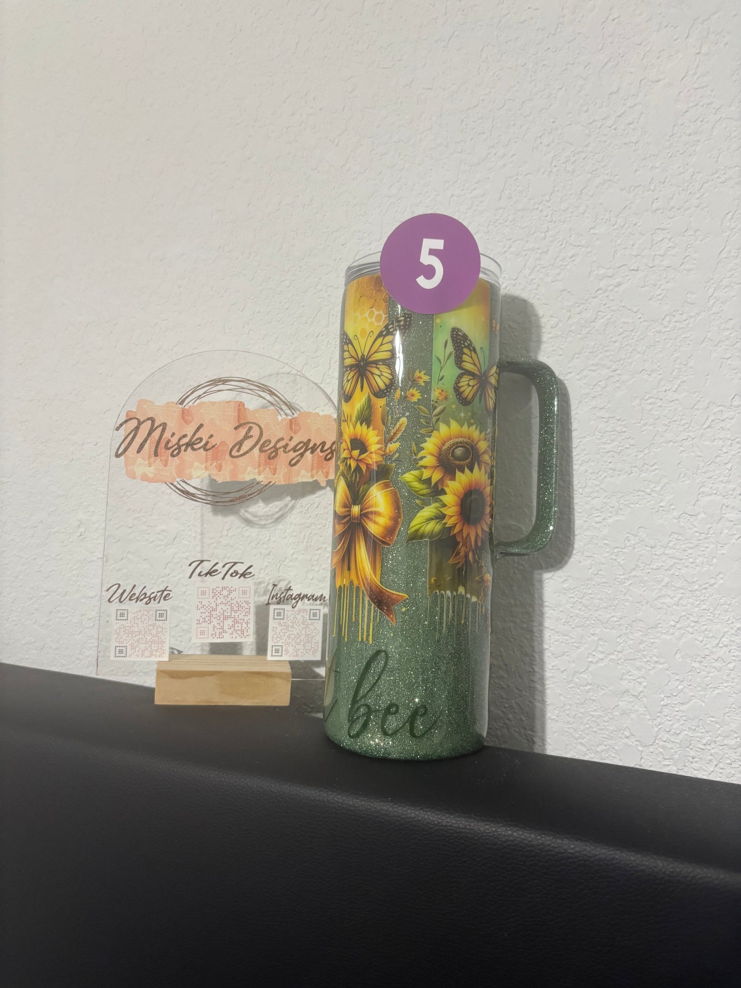 Let It Bee 20 Oz Tumbler w/handlw